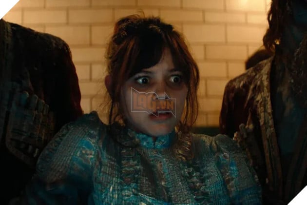 Hình ảnh về sao nữ Jenna Ortega trong phim Beetlejuice Beetlejuice.