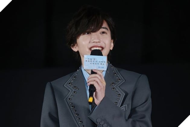 Michieda Shunsuke: Hoàng tử Manga làm bùng nổ truyền thông Nhật Bản bằng nhan sắc cực phẩm 2