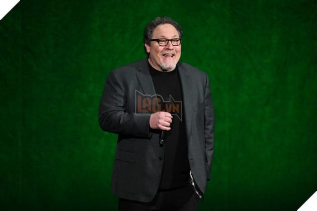 Hình ảnh về đạo diễn Jon Favreau.