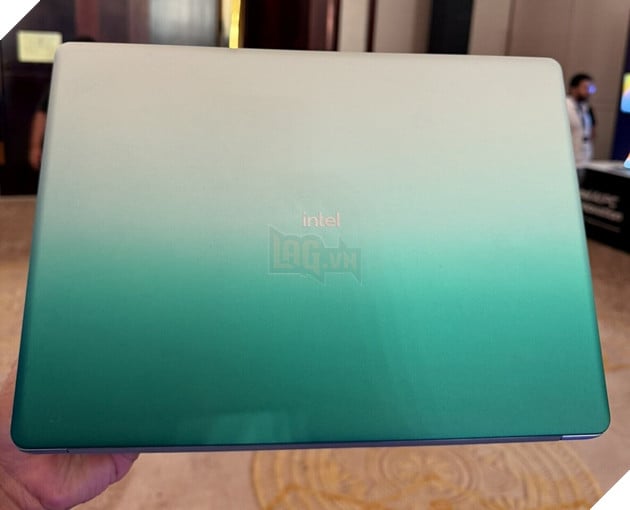 Intel trình làng laptop Wildcat Lake dối thủ MacBook Neo, tập trung hiệu năng AI và tiết kiệm điện