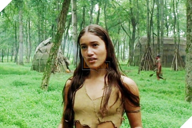 Hình ảnh Q’orianka Kilcher vai Pocahontas trong phim The New World của đạo diễn Terrence Malick phát hành năm 2005.