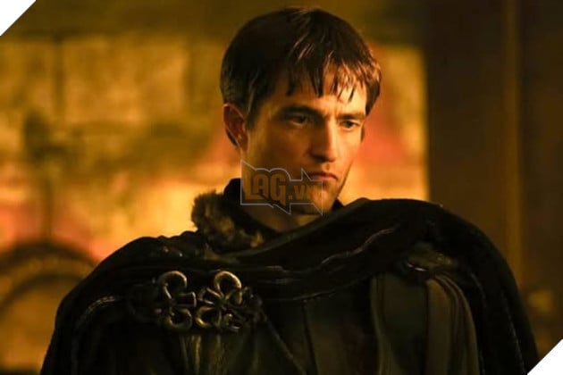 Hình ảnh về sao nam Robert Pattinson trong tạo hình nhân vật Antinous.