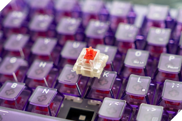 Corsair K65 Plus Wireless Atomic Purple: Thiết kế translucent cực cuốn, trải nghiệm gõ ấn tượng 8