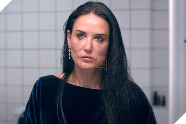 Hình ảnh về nữ diễn viên Demi Moore trong phim The Substance.