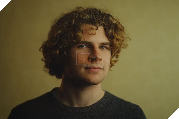 Hình ảnh về đạo diễn Kane Parsons.