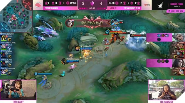 Chung Kết Quốc Gia VMC Queens Open 2026 - Twisted Minds Đối Đầu Titan Esports Club 17