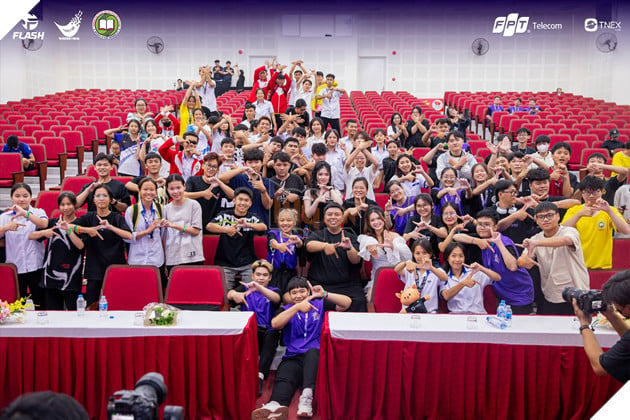 Siêu Đại kiện tướng Lê Quang Liêm gia nhập Team Flash: Sự Kết Hợp Mở Ra Chương Mới Cho Esports Việt Nam 2