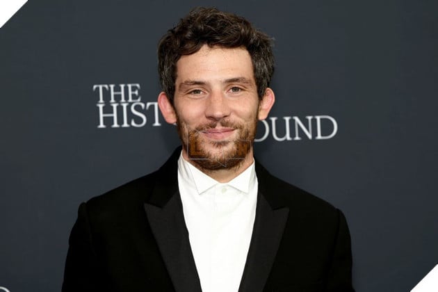 Hình ảnh về nam diễn viên Josh O'Connor.