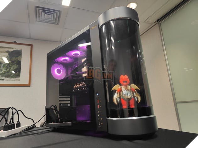 MSI ra mắt MEG Vision X2 AI+, PC gaming đầu tiên tích hợp AI Holostage và trợ lý ảo LuckyClaw