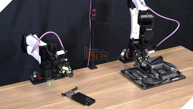 Nvidia trình diễn robot AI tự học lắp GPU và thực hiện các tác vụ phức tạp trong thế giới thực
