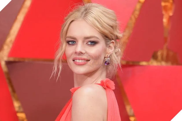 Hình ảnh về nữ diễn viên Samara Weaving.