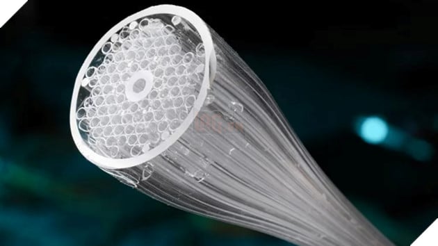 Trung Quốc lập kỷ lục truyền dữ liệu 51,3 Tb/s trên 206 km cáp quang lõi rỗng, không cần tái tạo tín hiệu