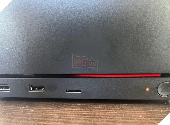 Steam Machine xuất hiện lỗi phần cứng đầu tiên, cộng đồng đặt biệt danh Red Line of Death 
