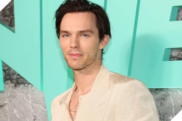Hình ảnh nam diễn viên Nicholas Hoult.