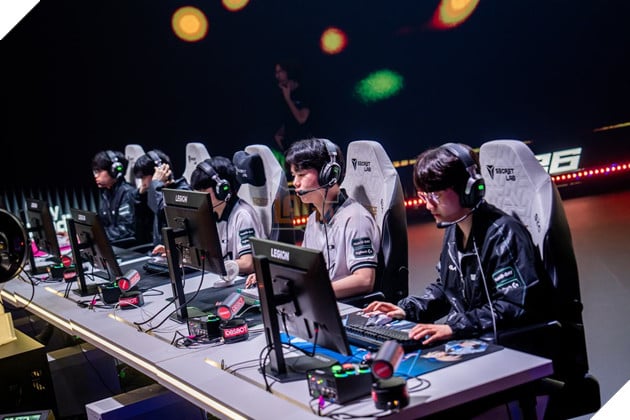 Dplus KIA Đánh Bại Đội Tuyển Pháp Karmine Corp Và Giành Ngôi Vô Địch Bộ Môn LMHT Tại Esports World Cup 2026 2