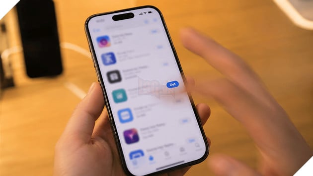 App Store lo ngại AI với 560.000 ứng dụng mới chỉ trong 6 tháng