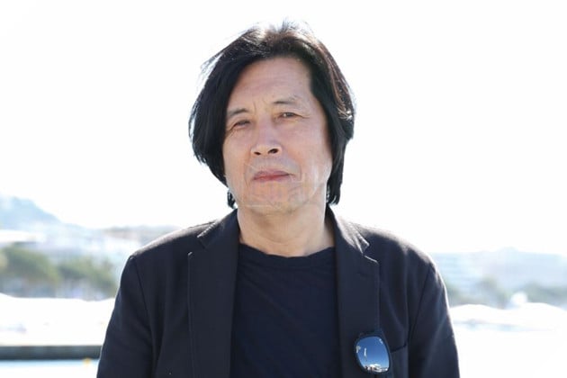 Hình ảnh về đạo diễn Lee Chang Dong.