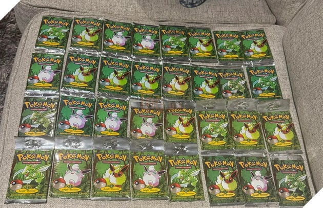 Phát Hiện Bộ Sưu Tập Thẻ Pokemon Có Giá Trị Cực Khủng Đầy Bất Ngờ  4