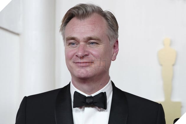 Hình ảnh về nhà làm phim Christopher Nolan.