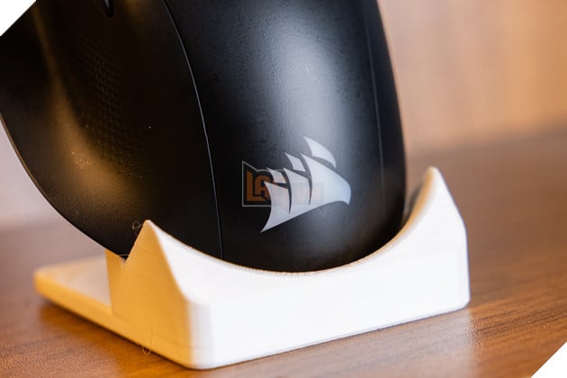 Review Corsair NIGHTSWORD v2 WIRELESS SD : Khi chuột gaming trở thành trung tâm điều khiển 3