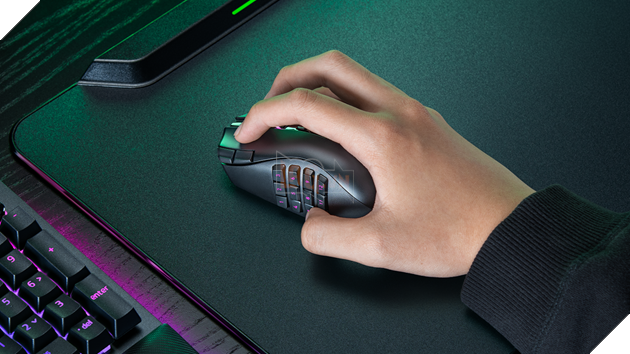 RAZER RA MẮT NAGA V3 PRO: CHUỘT MMO BIỂU TƯỢNG NÂNG CẤP SỨC MẠNH 3