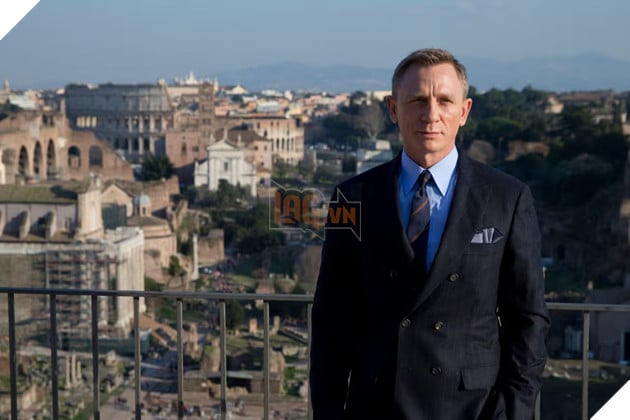 Hình ảnh về nam diễn viên Daniel Craig trong vai 007.