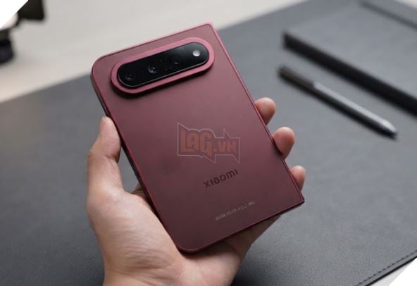 Xiaomi 18 Fold lộ diện toàn bộ, ra mắt trước iPhone màn hình gập của Apple 2