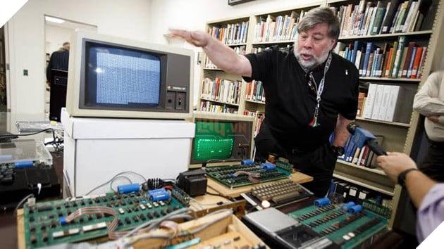 Apple-1 có chữ ký Steve Wozniak được kỳ vọng bán với giá 800.000 USD 2