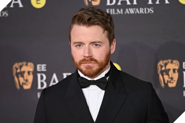 Hình ảnh về diễn viên Jack Lowden.