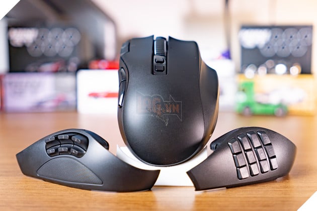 Razer Naga V3 Pro Review: Chuột MMO “3 Trong 1” Cho Game Thủ 4