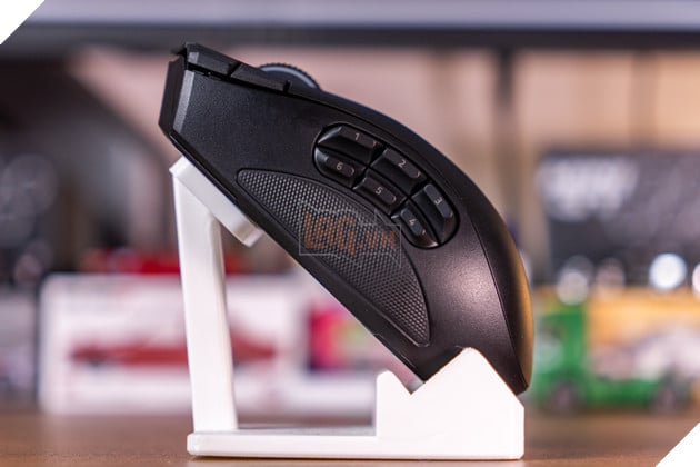 Razer Naga V3 Pro Review: Chuột MMO “3 Trong 1” Cho Game Thủ 9