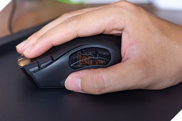 Razer Naga V3 Pro Review: Chuột MMO “3 Trong 1” Cho Game Thủ 23
