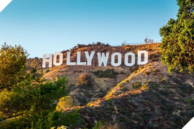 Hình ảnh về biểu tượng Hollywood tại Los Angeles trước khi khoác lên minh diện mạo "Fast & Furious".