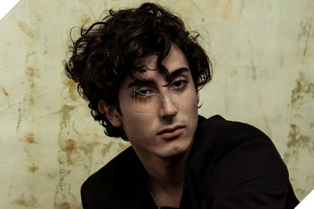 Hình ảnh về diễn viên Anthony Ipplito.