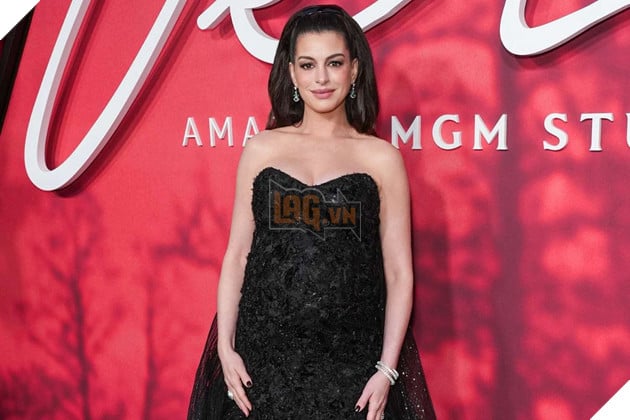 Hình ảnh về nữ diễn viên Anne Hathaway.