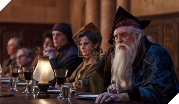 Harry Potter bản truyền hình hé lộ tạo hình đồng hồ tính điểm của bốn nhà Hogwarts
