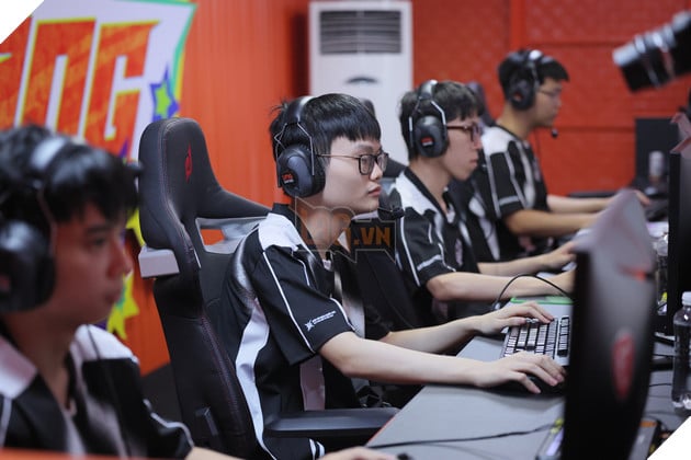 Lò Quốc Bảo Vô Địch Hạng Mục Sinh Viên Giải Vô Địch Quốc Gia Đấu Trường Chân Lý 3