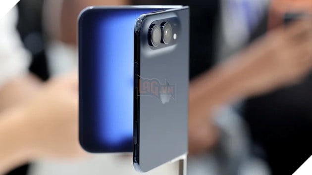 Xiaomi, Oppo và Samsung cạnh tranh với iPhone Duo bằng thiết kế điện thoại gập 3