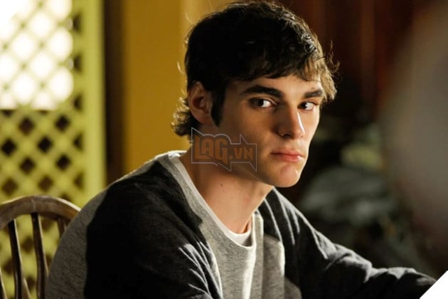 Hình ảnh về nam diễn viên RJ Mitte vai Walter White Jr. trong Breaking Bad.