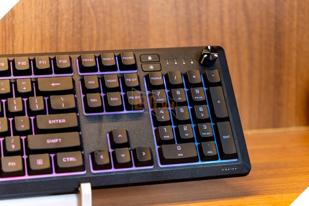 CORSAIR SKIFF 100 có gì để cạnh tranh với rừng bàn phím cơ giá rẻ hiện nay? 9