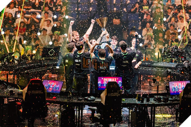 VALORANT Champions 2026: Niềm Tin Đưa Tập Thể Trẻ Team LOUD Lên Đỉnh Thế Giới