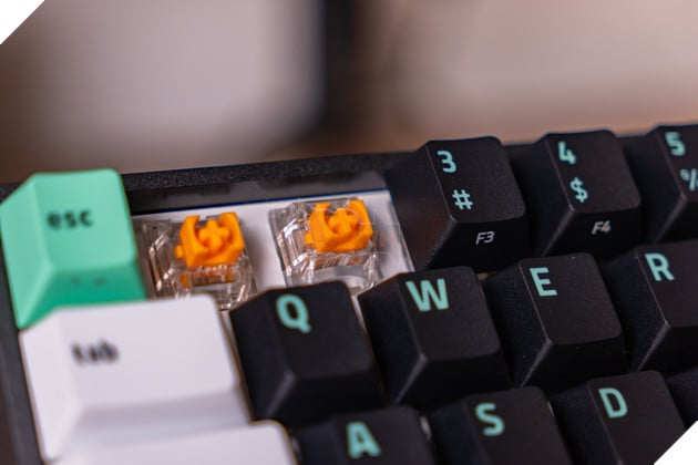 Razer Reclusa X Mini 65%: Cảm giác gõ bàn phím custom, loạt tính năng gaming  11